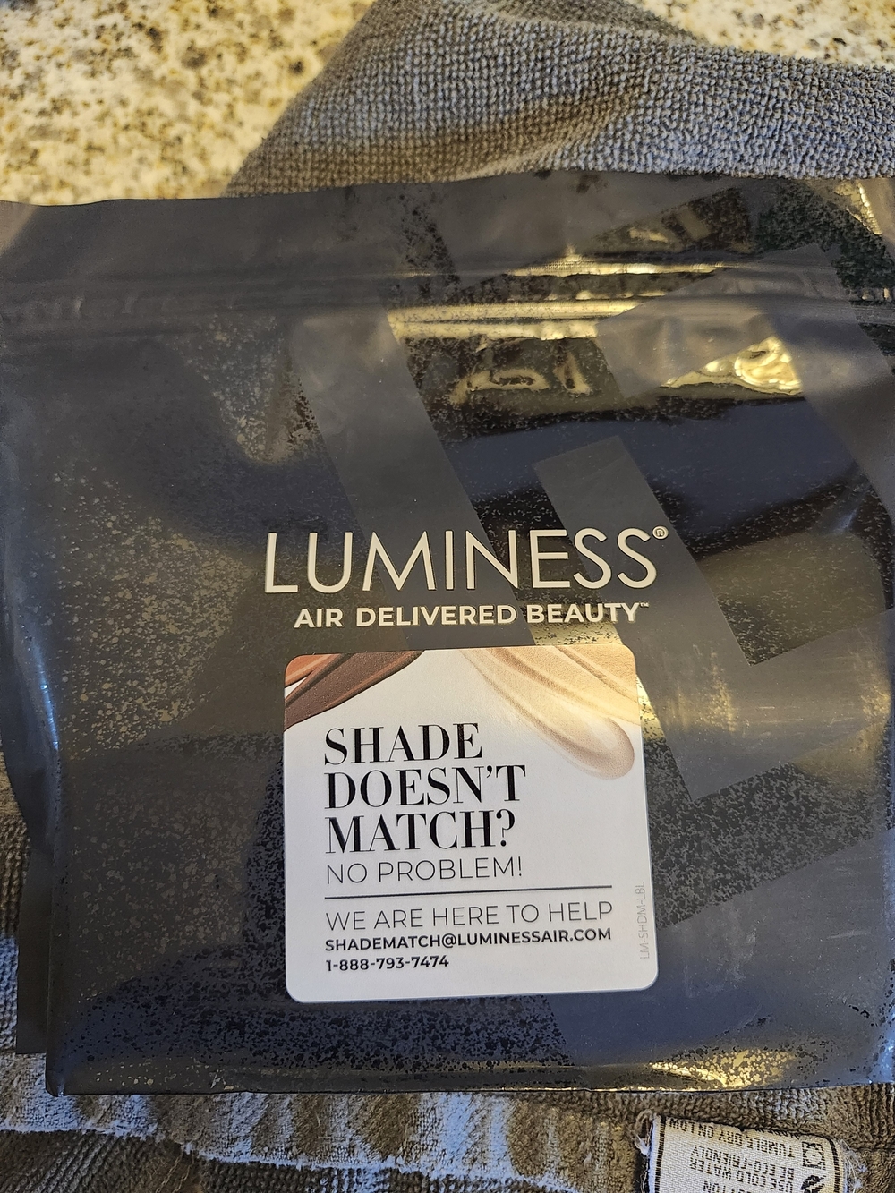 Luminess Air Delivered Beauty Foundation - Black Packaging